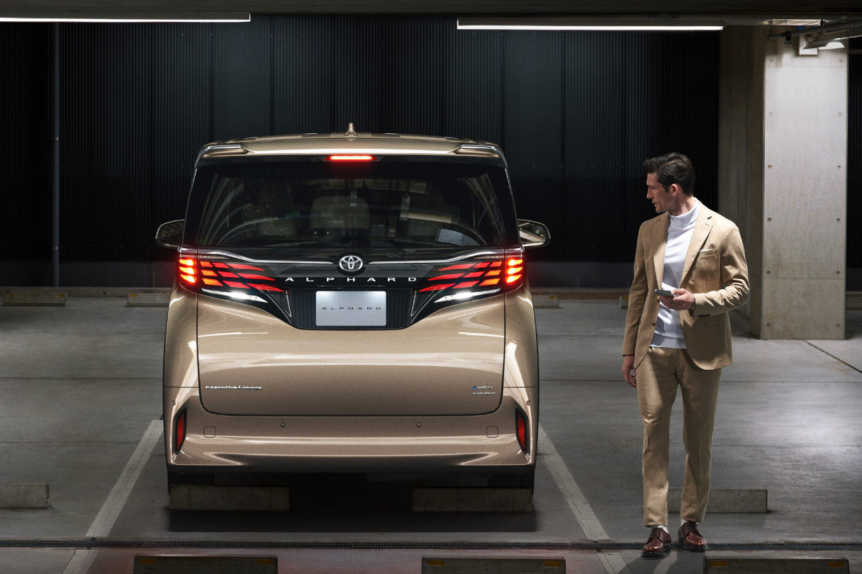 alphard_top_img06